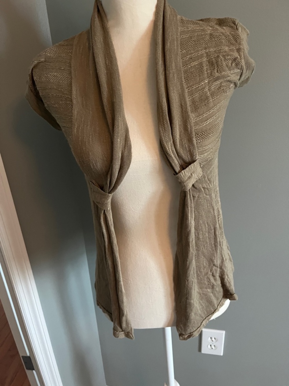 Absolutely Cream Trim Knit Top with Black Brand Tag